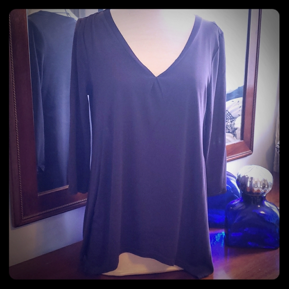 Boutique V- neck blouse